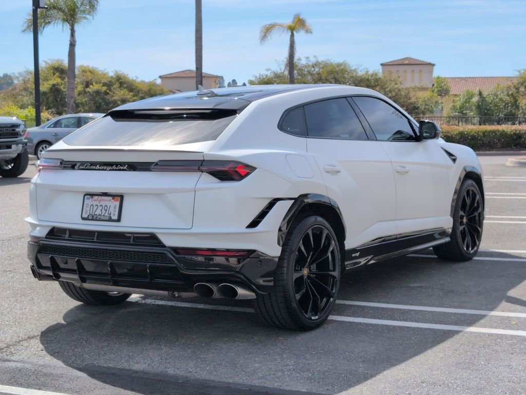 Used 2023 Lamborghini Urus S image 5
