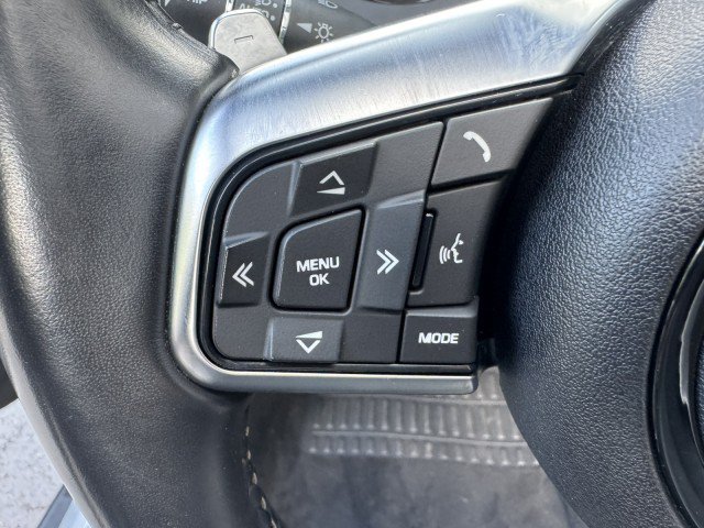 Used 2019 Jaguar F-TYPE Convertible RWD image 8