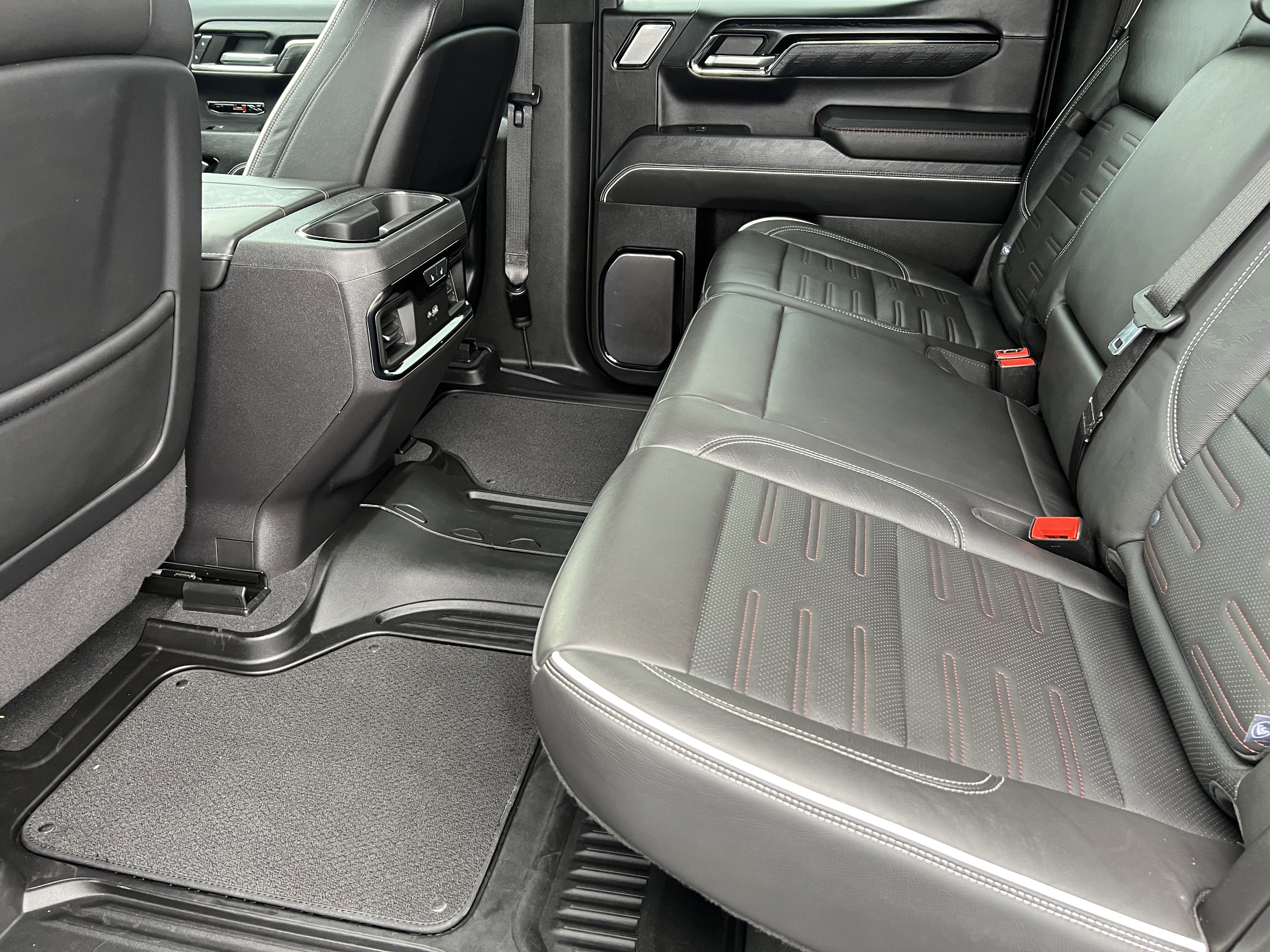Used 2024 GMC Sierra 1500 AT4X AWD/4WD image 17