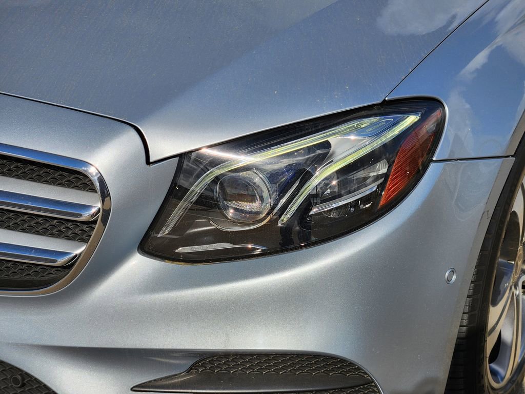 Used 2018 Mercedes-Benz E 300 image 9