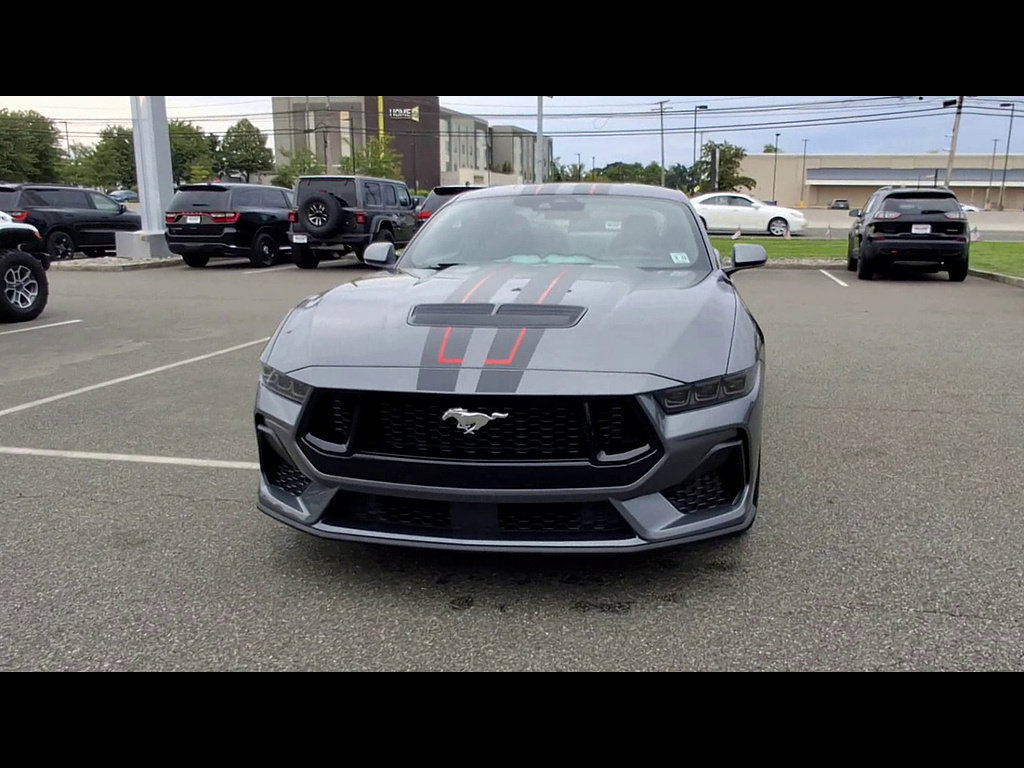 Used 2025 Ford Mustang GT RWD image 3