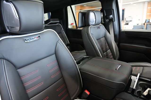 New 2026 GMC Yukon AT4 Ultimate w/ LPO, Floor Liner Package image 10