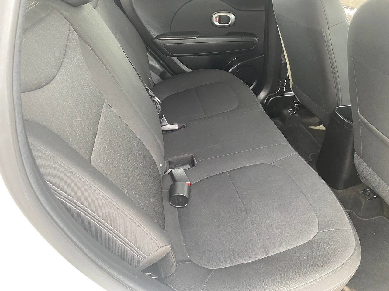 Used 2014 Kia Soul FWD image 18