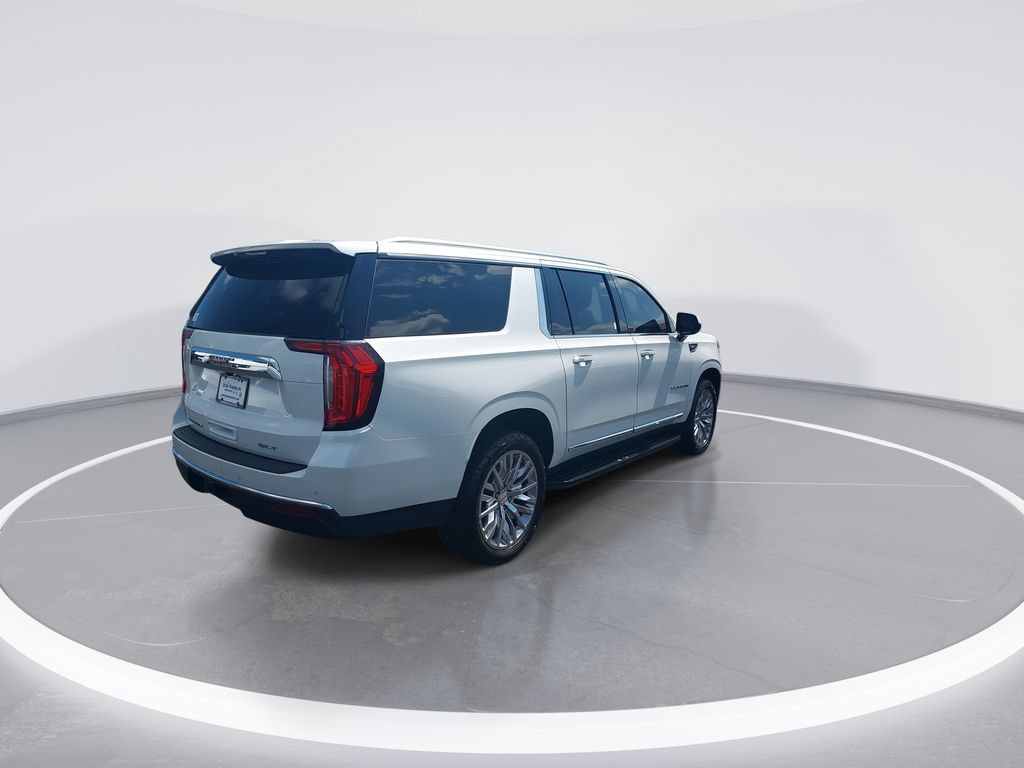 Used 2023 GMC Yukon XL SLT AWD/4WD image 8