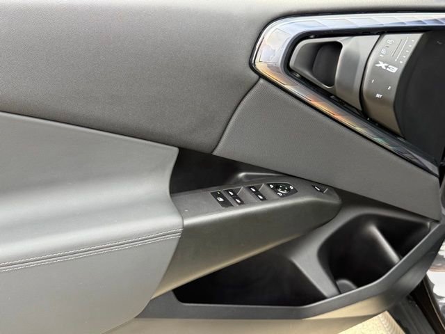 Used 2025 BMW X3 xDrive30i w/ Premium Package image 19