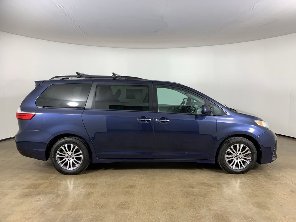 Used 2020 Toyota Sienna XLE FWD image 7