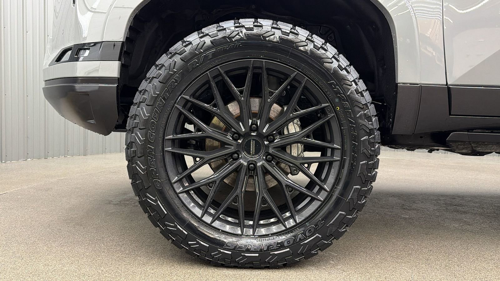 Used 2026 Lexus GX 550 w/ Accessory Package (2T) image 9