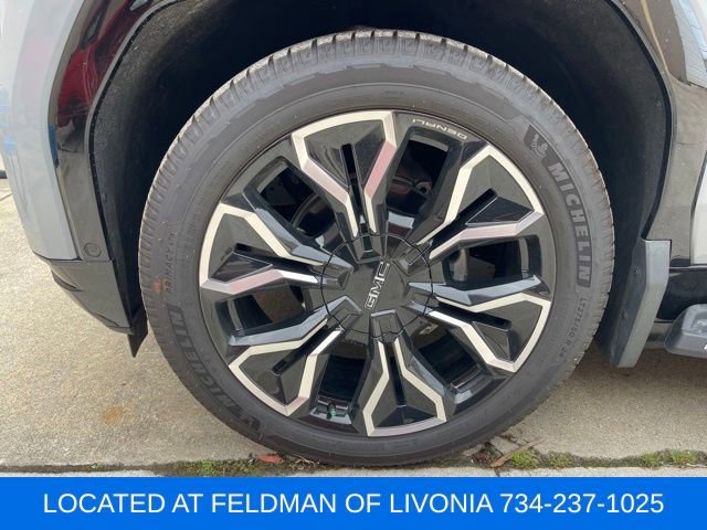 Used 2024 GMC Sierra EV Denali AWD/4WD image 5