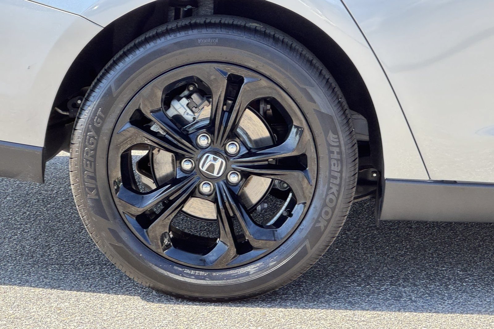 Certified 2025 Honda Accord SE image 12
