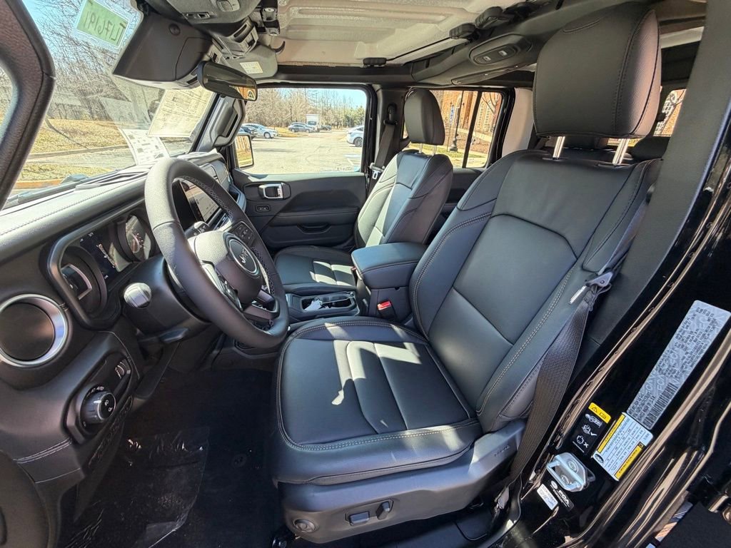 New 2026 Jeep Gladiator Sport AWD/4WD image 15