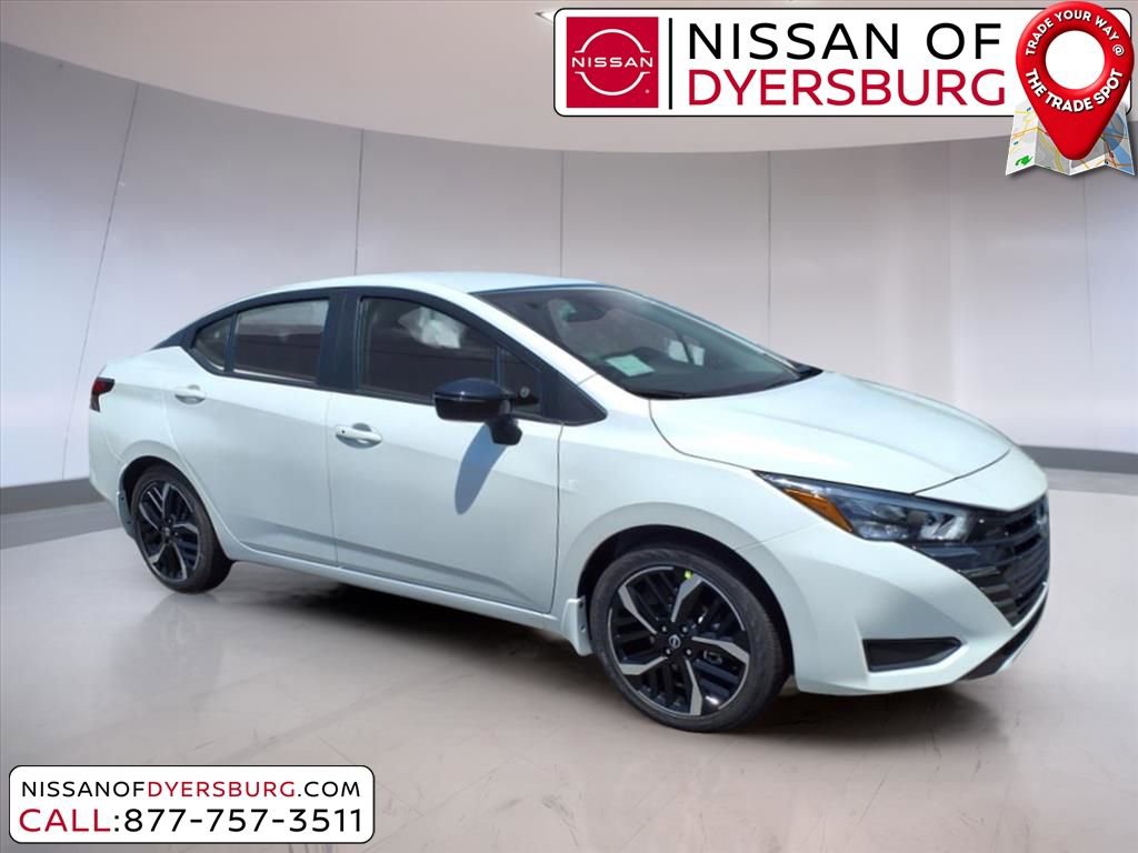 New 2025 Nissan Versa SR w/ Trunk Package