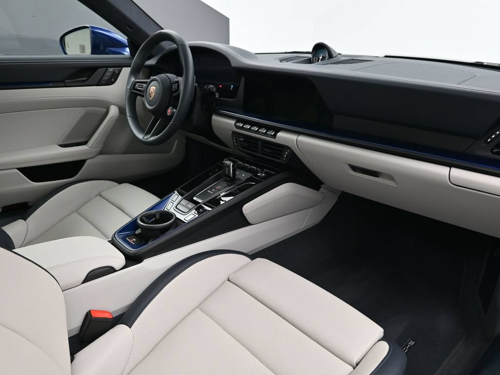 Used 2026 Porsche 911 Carrera GTS RWD image 12