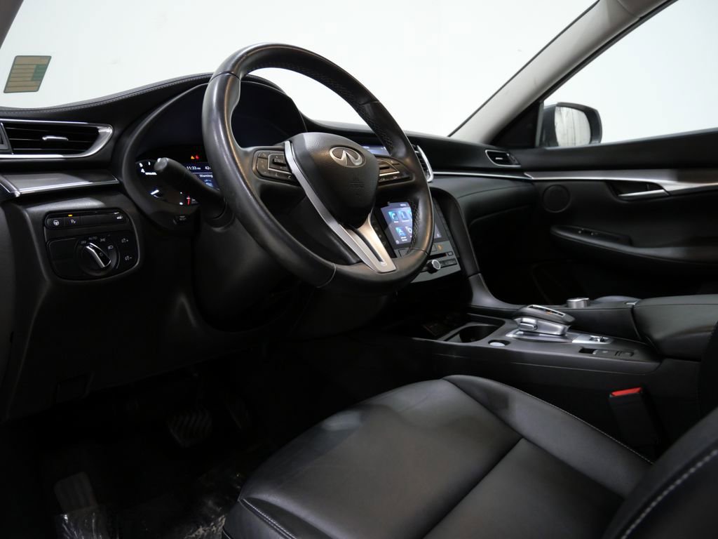 Used 2023 INFINITI QX50 Pure image 10
