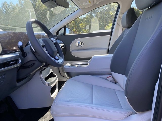 New 2026 Hyundai Ioniq 9 SEL w/ Tow & Go Package image 15