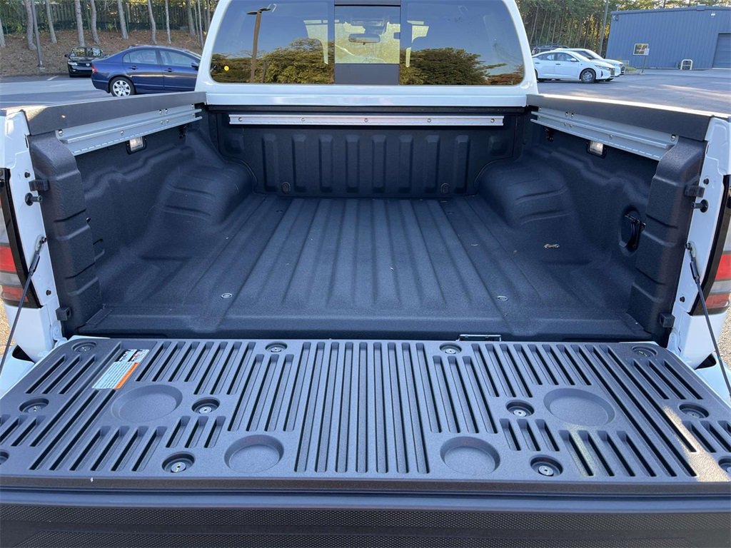 New 2026 Nissan Frontier SV image 9