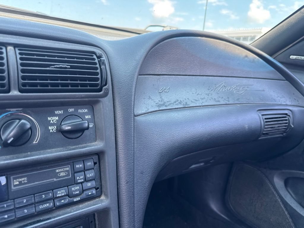 Used 2000 Ford Mustang Coupe RWD image 21