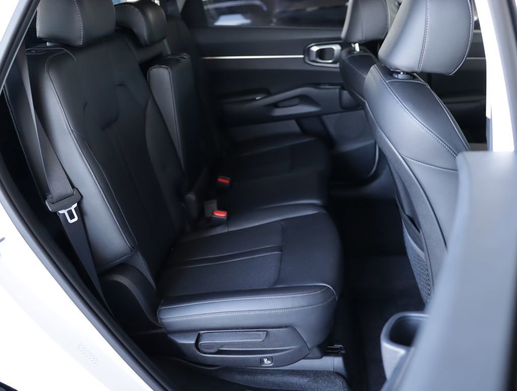 Used 2022 Kia Sorento S image 30