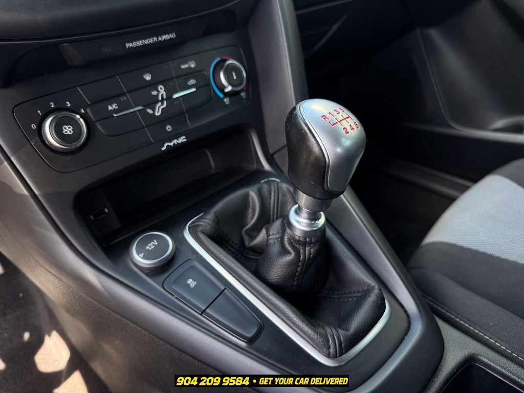Used 2017 Ford Focus ST FWD image 12
