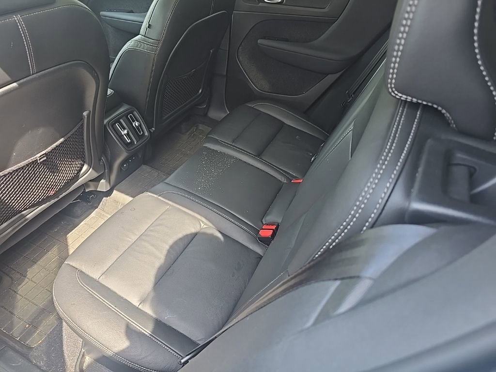 Used 2023 Volvo XC40 B5 Plus w/ Driver Assist Package image 11