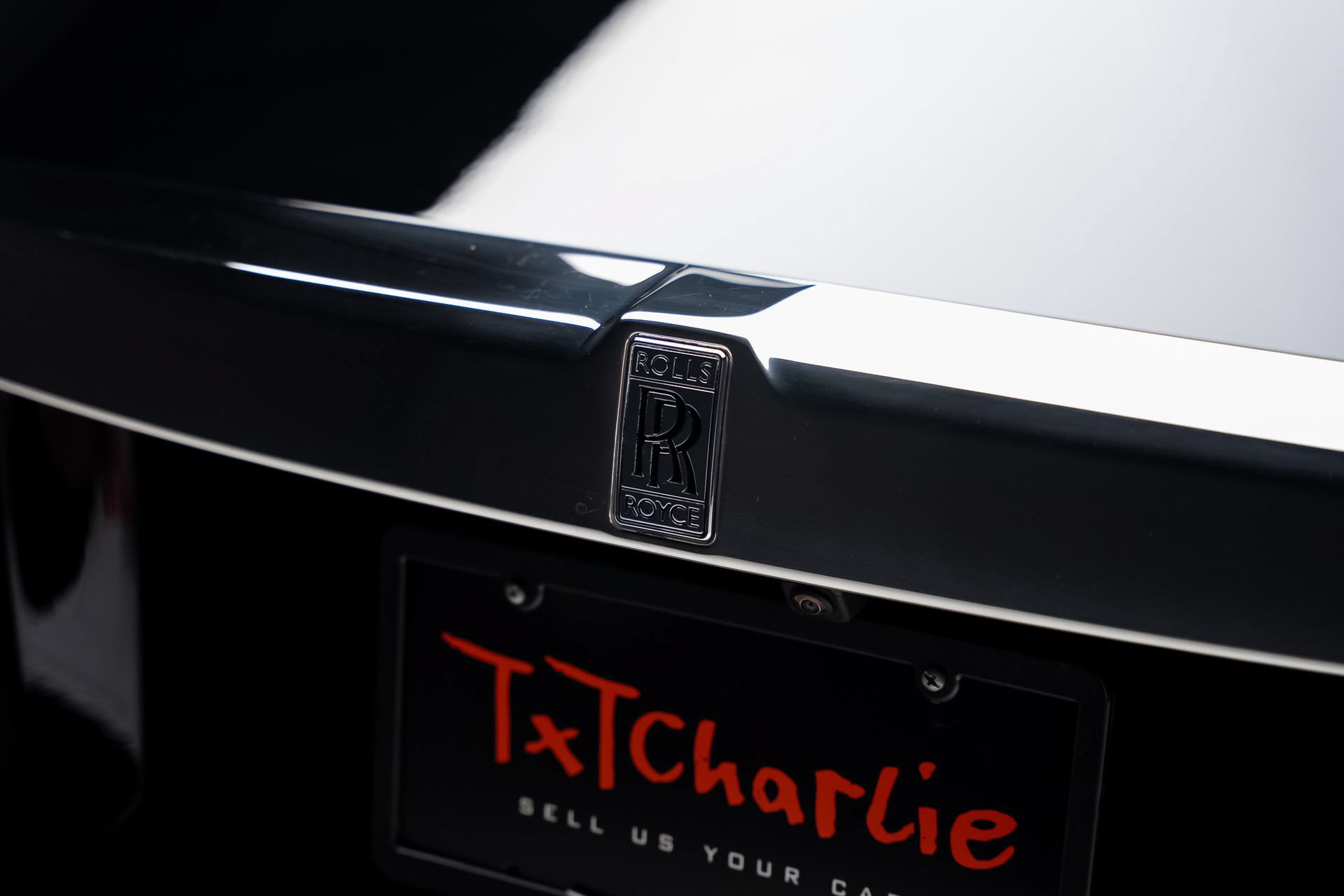 Used 2023 Rolls-Royce Phantom Sedan w/ The Phantom Package RWD image 31