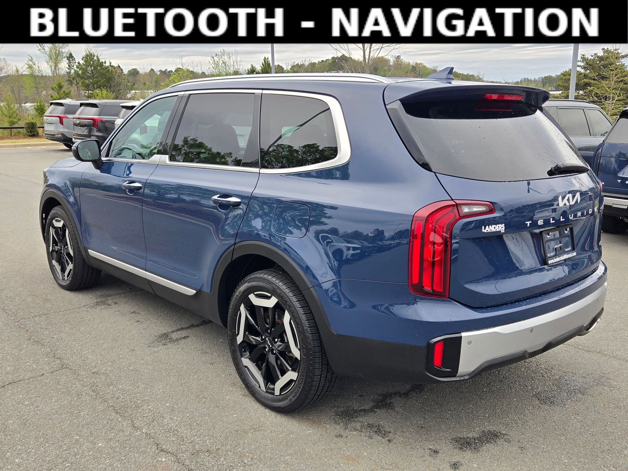 Used 2023 Kia Telluride S w/ S Sunroof Package image 5
