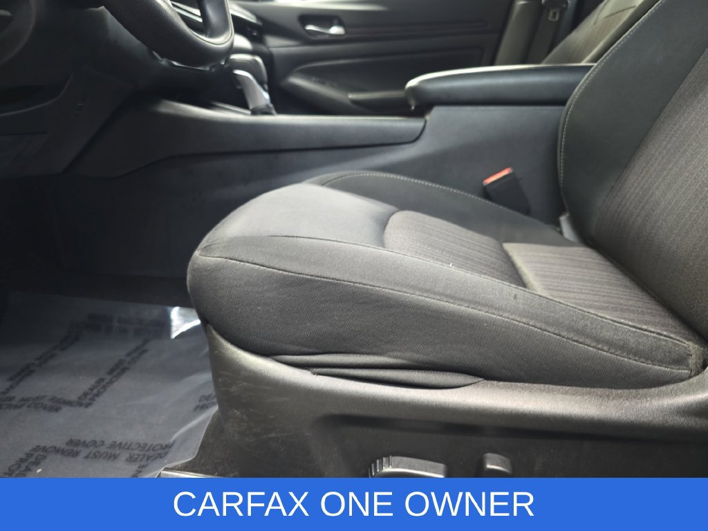 Used 2025 Nissan Altima 2.5 SV FWD image 29