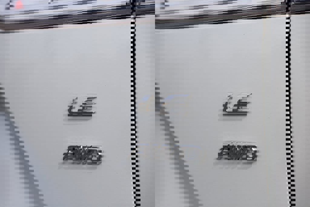 Used 2022 Toyota Corolla Cross LE image 9