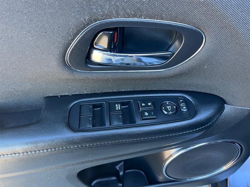 Used 2019 Honda HR-V EX image 8