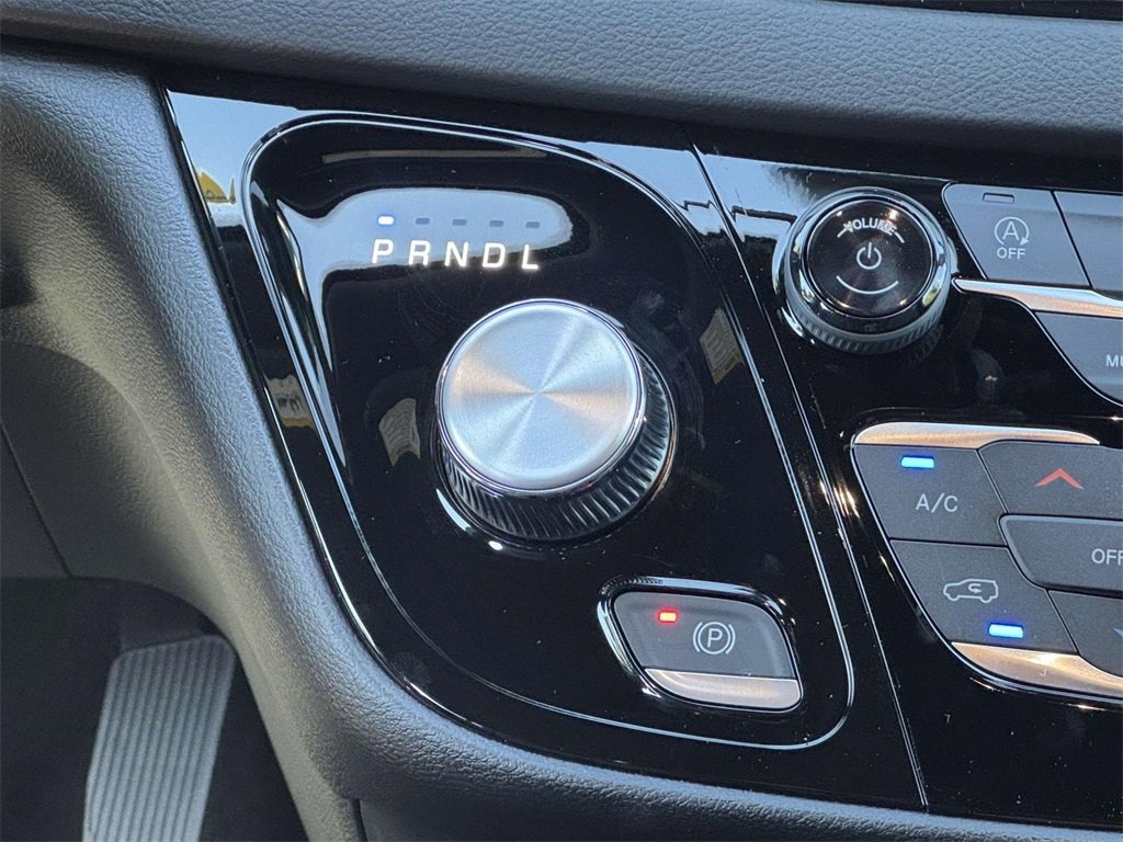 New 2026 Chrysler Voyager LX image 20