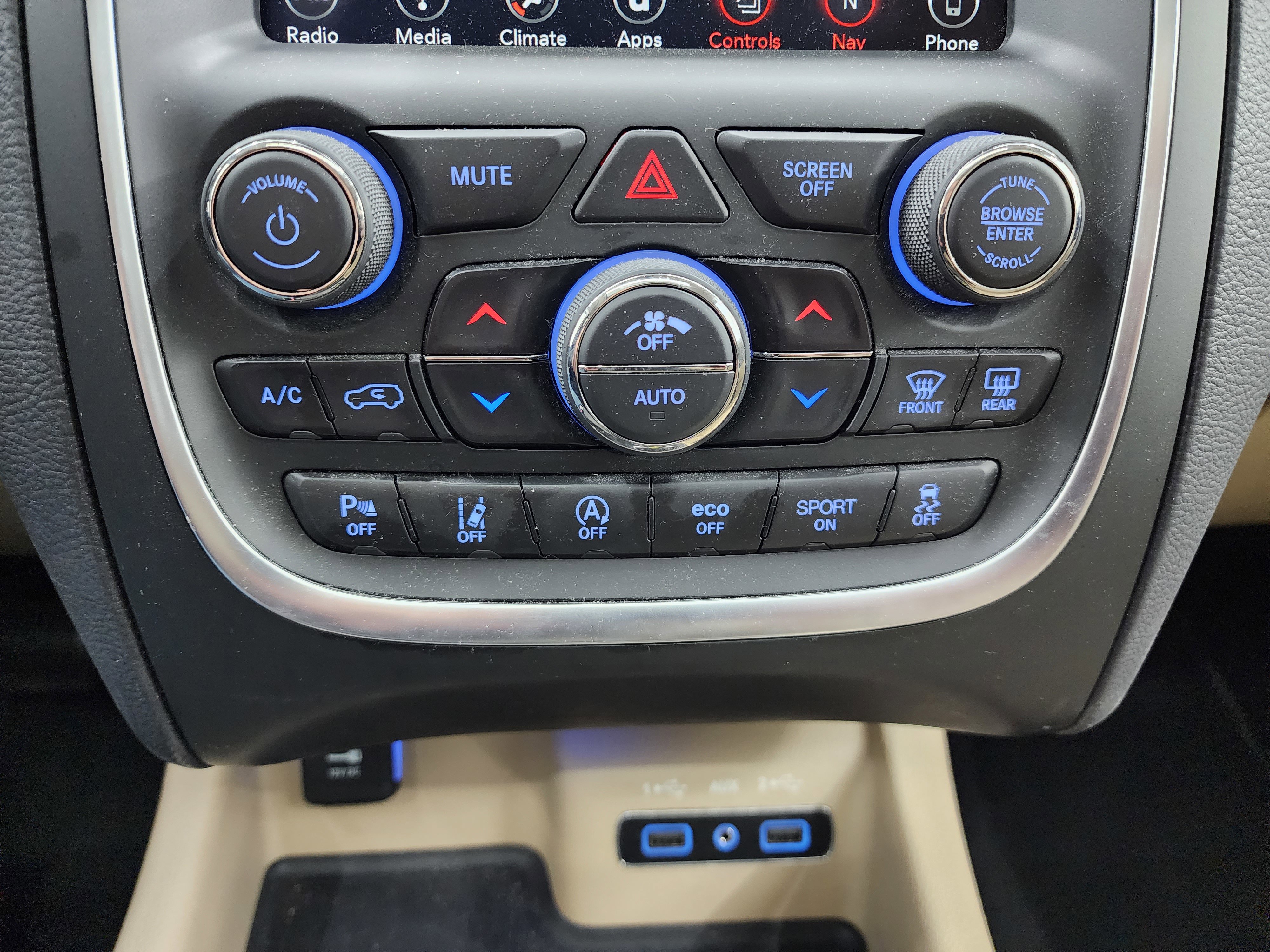 Used 2019 Dodge Durango Citadel w/ Technology Group image 17