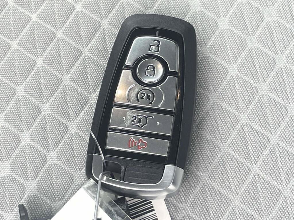 New 2026 Ford Escape Active w/ Cold Weather Package FWD image 4