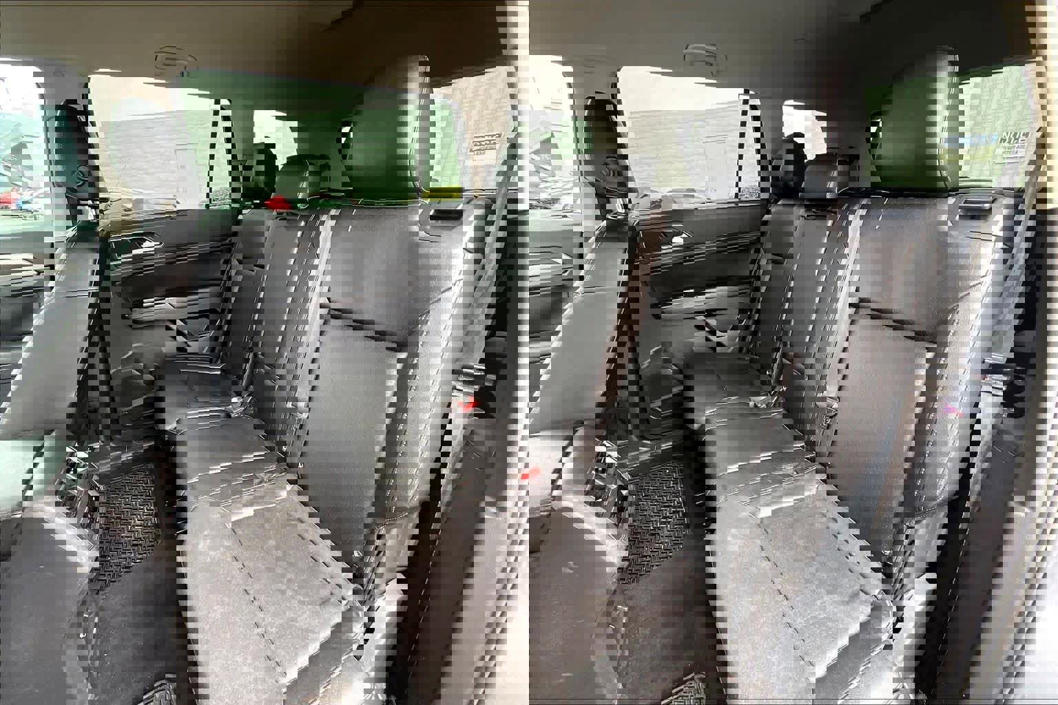 Used 2018 Volkswagen Atlas SE image 19