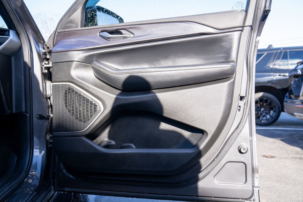 Used 2021 Jeep Grand Cherokee L Laredo image 10