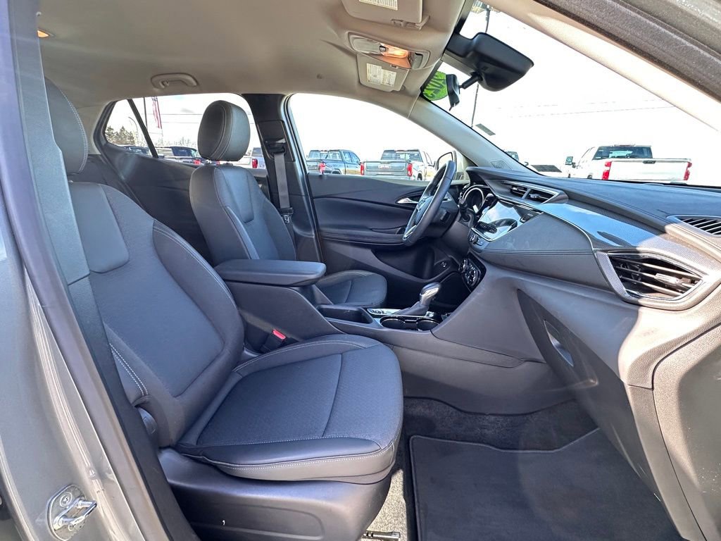 Certified 2023 Buick Encore GX Select w/ Sport Touring Package FWD image 11