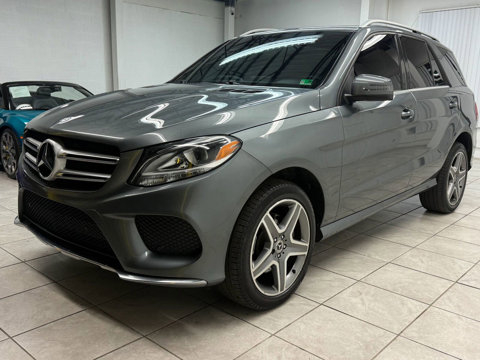 Used 2017 Mercedes-Benz GLE 350 w/ Premium 1 Package image 3