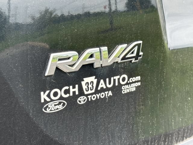 Used 2016 Toyota RAV4 XLE AWD/4WD image 17