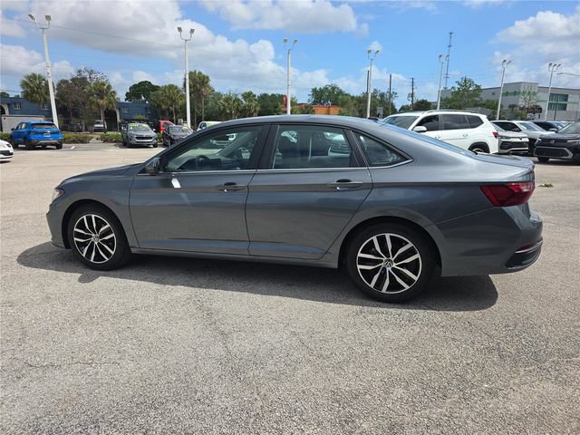 New 2026 Volkswagen Jetta SE FWD image 6