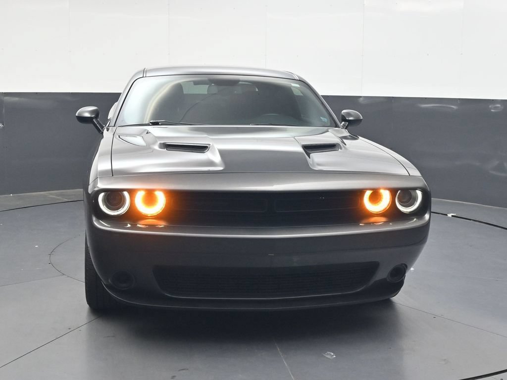 Used 2023 Dodge Challenger SXT RWD image 13