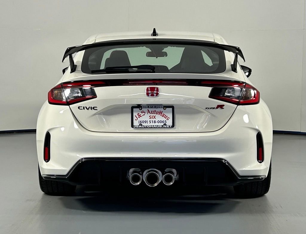 Used 2023 Honda Civic Type R image 6