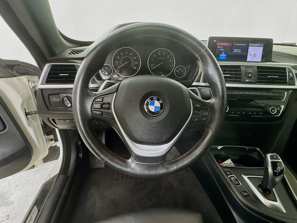 Used 2020 BMW 430i xDrive Convertible w/ Convenience Package AWD/4WD image 12