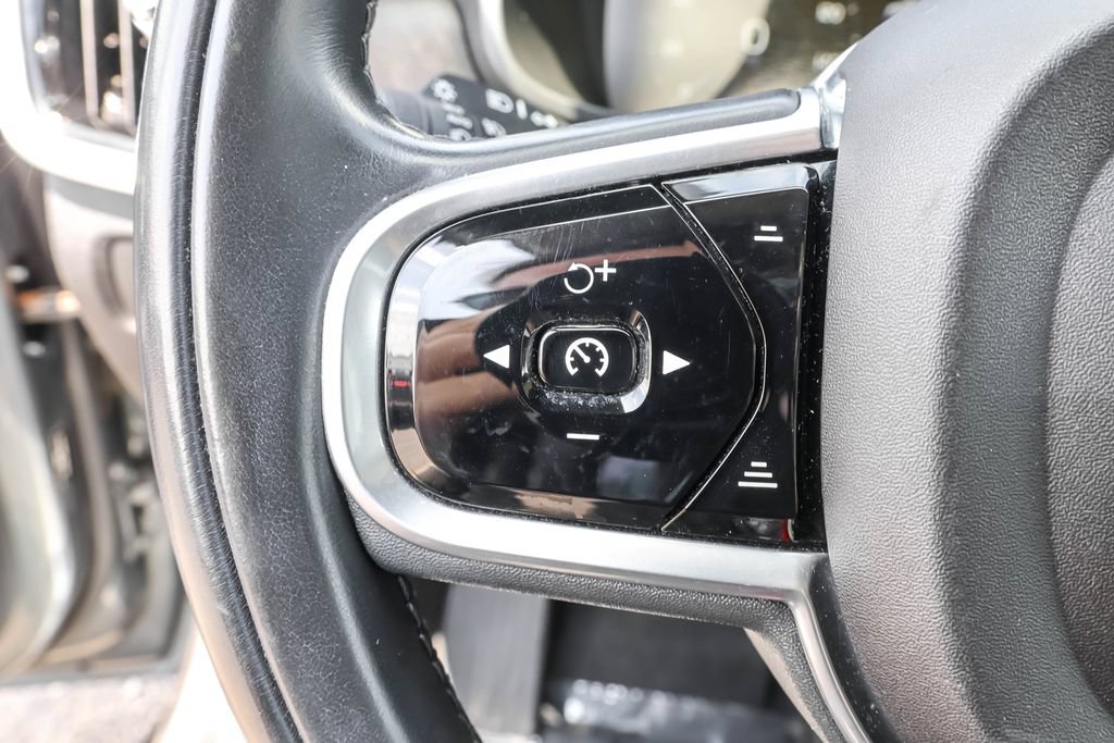 Used 2018 Volvo V90 T5 Cross Country w/ Convenience Package AWD/4WD image 22