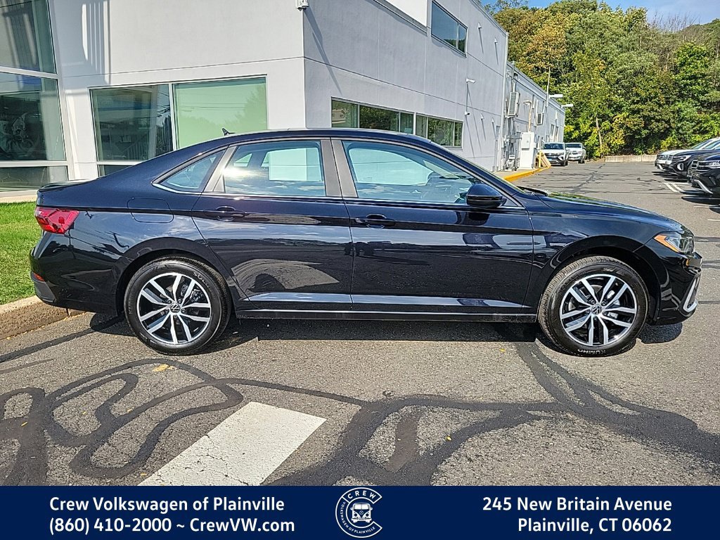 New 2027 Volkswagen Jetta SE FWD image 33