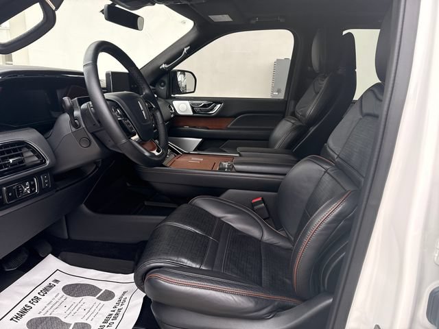 Used 2024 Lincoln Navigator Black Label AWD/4WD image 8