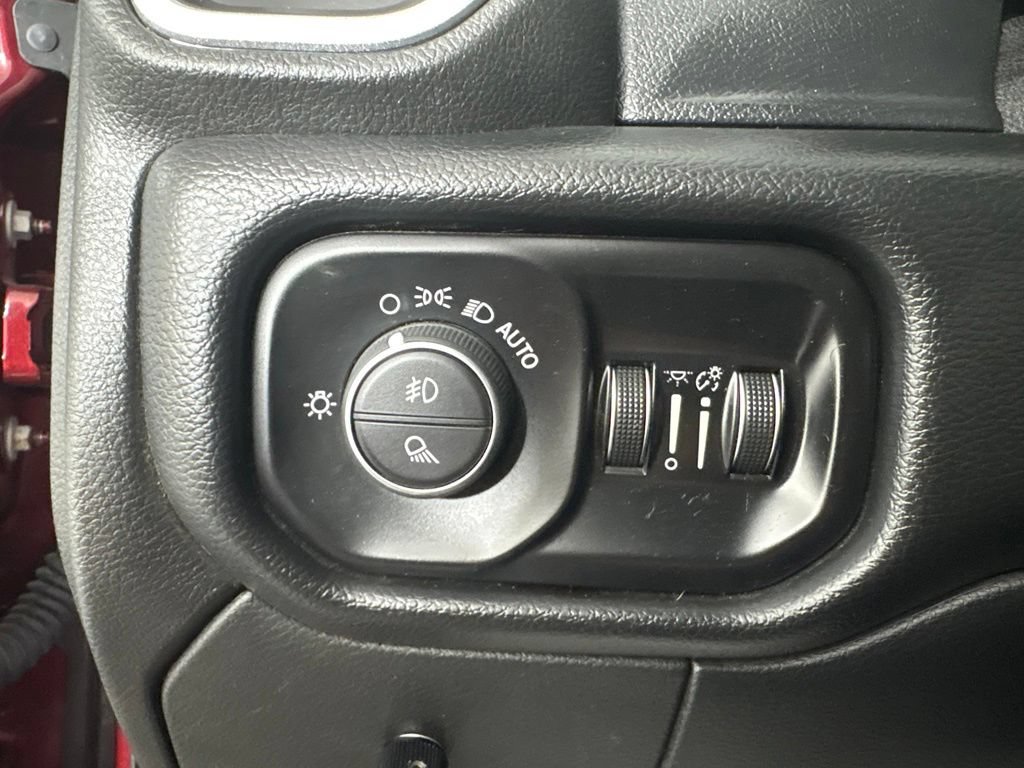 Used 2020 RAM 2500 Laramie AWD/4WD image 17