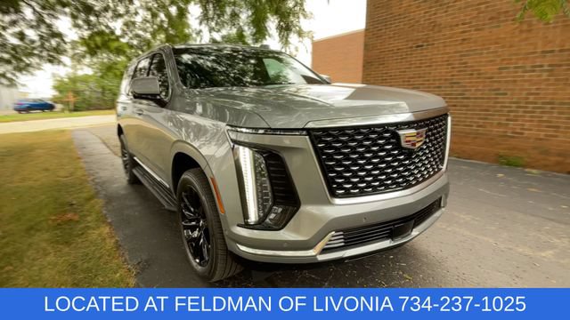 Certified 2025 Cadillac Escalade Luxury w/ LPO, Floor Liner Package AWD/4WD image 2
