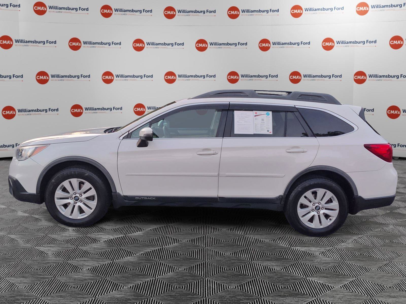Used 2016 Subaru Outback 2.5i Premium AWD/4WD image 2