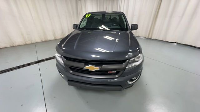 Used 2017 Chevrolet Colorado Z71 AWD/4WD image 3