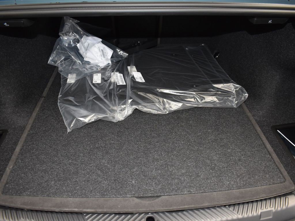 New 2026 BMW 530i w/ Premium Package image 18