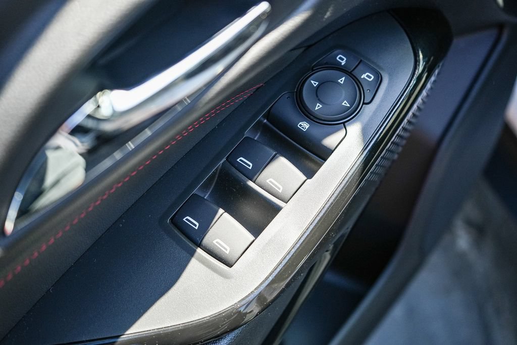 New 2026 Chevrolet Trax RS w/ Sunroof Package FWD image 20
