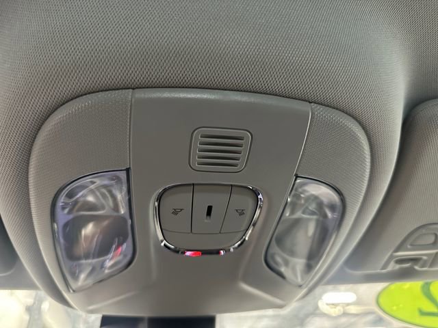 Used 2022 Jeep Compass Trailhawk w/ Trailhawk Convenience Group image 31
